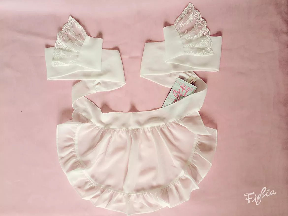 Closet in Wonder World 雪紡小圍裙