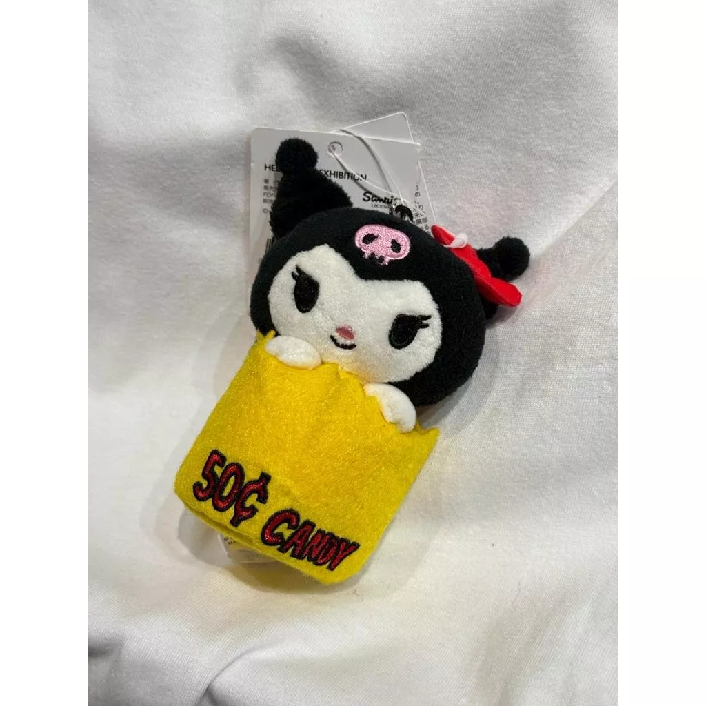 GU星願屋💜💛-🇯🇵日本代購「沖繩美術館KITTY展限定庫洛米糖果袋吊飾」，下單前請先詢問是否有現貨❗️