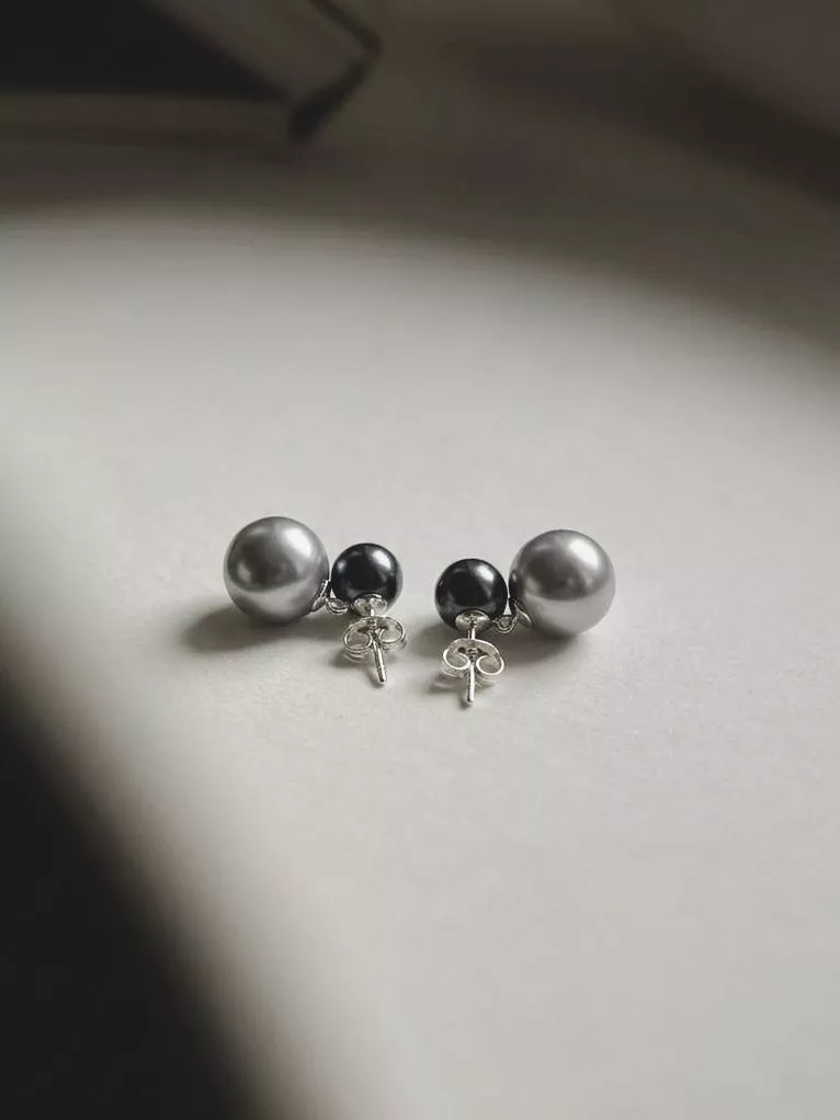 Self-reflection-Earrings 手工製作珍珠純銀耳環（兩色）