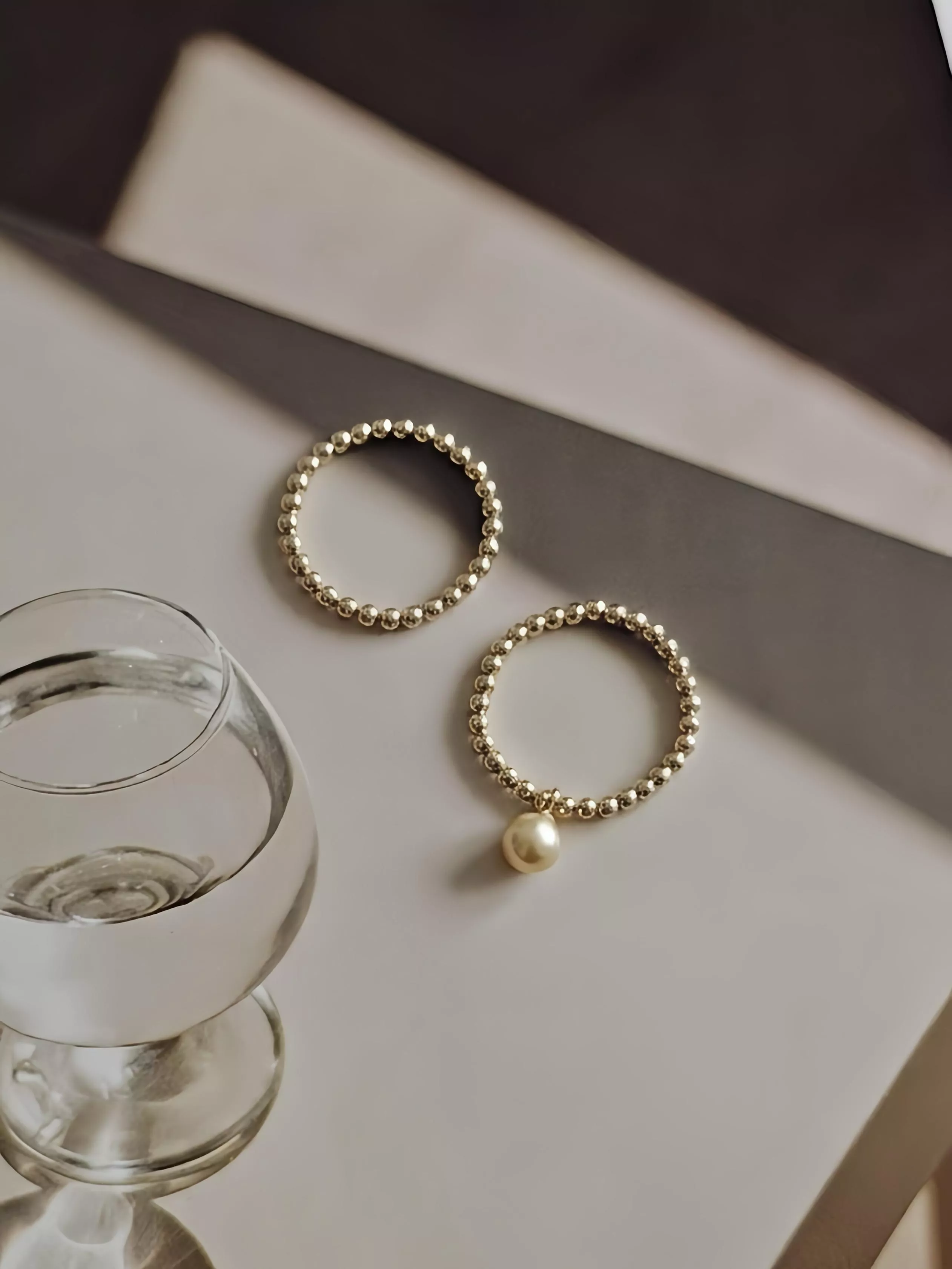 Sediment (二入一組) - 手工製南洋金珍珠彈力軟戒指