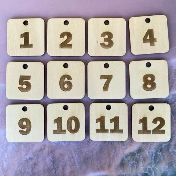 正方形數字號碼木牌【1-96】客製 號碼牌 桌號牌 叫號牌 數字牌 點餐牌 造形木片 形狀木片 形狀尺寸可客製化