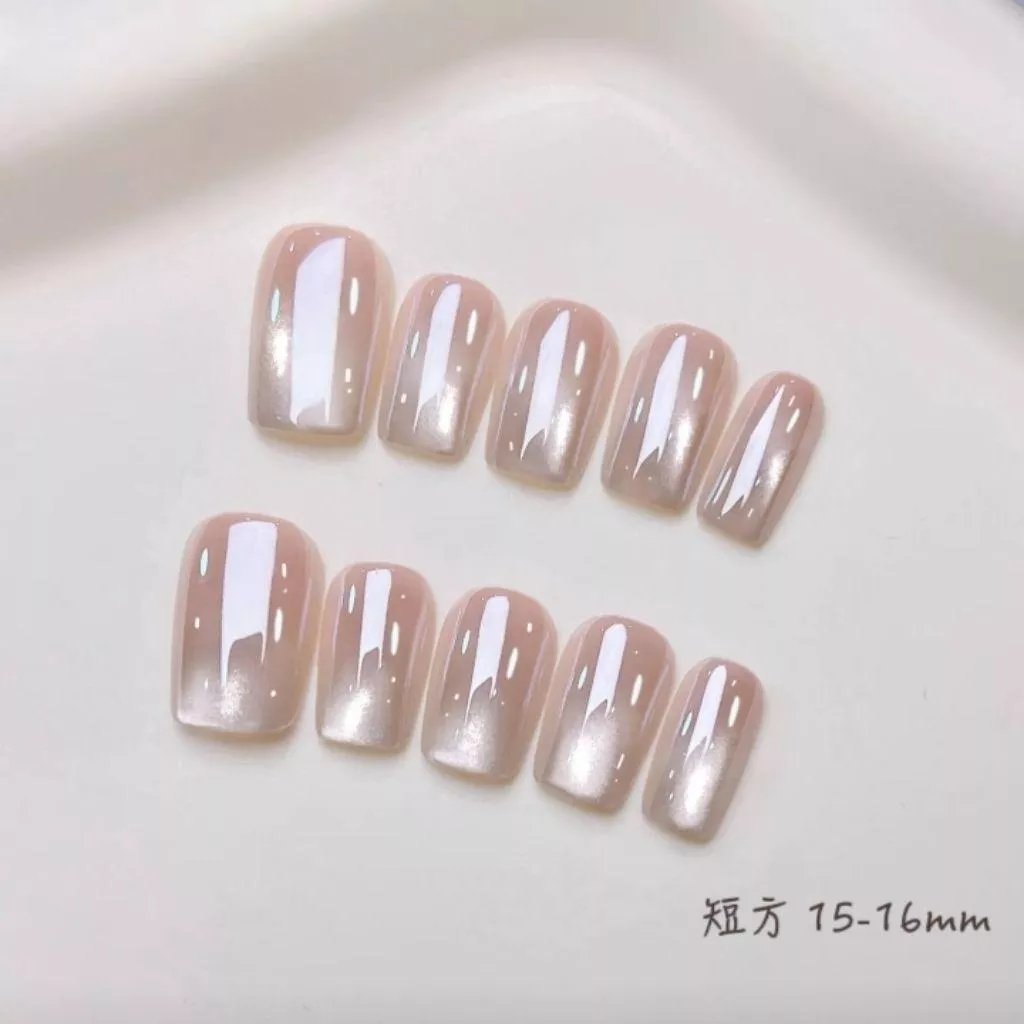 現貨 | 隔日到貨 爆亮【海莉玻璃珠】多甲型 極光貓眼指甲、多指甲款式、海莉優雅魅力、高階、溫柔、極簡指甲