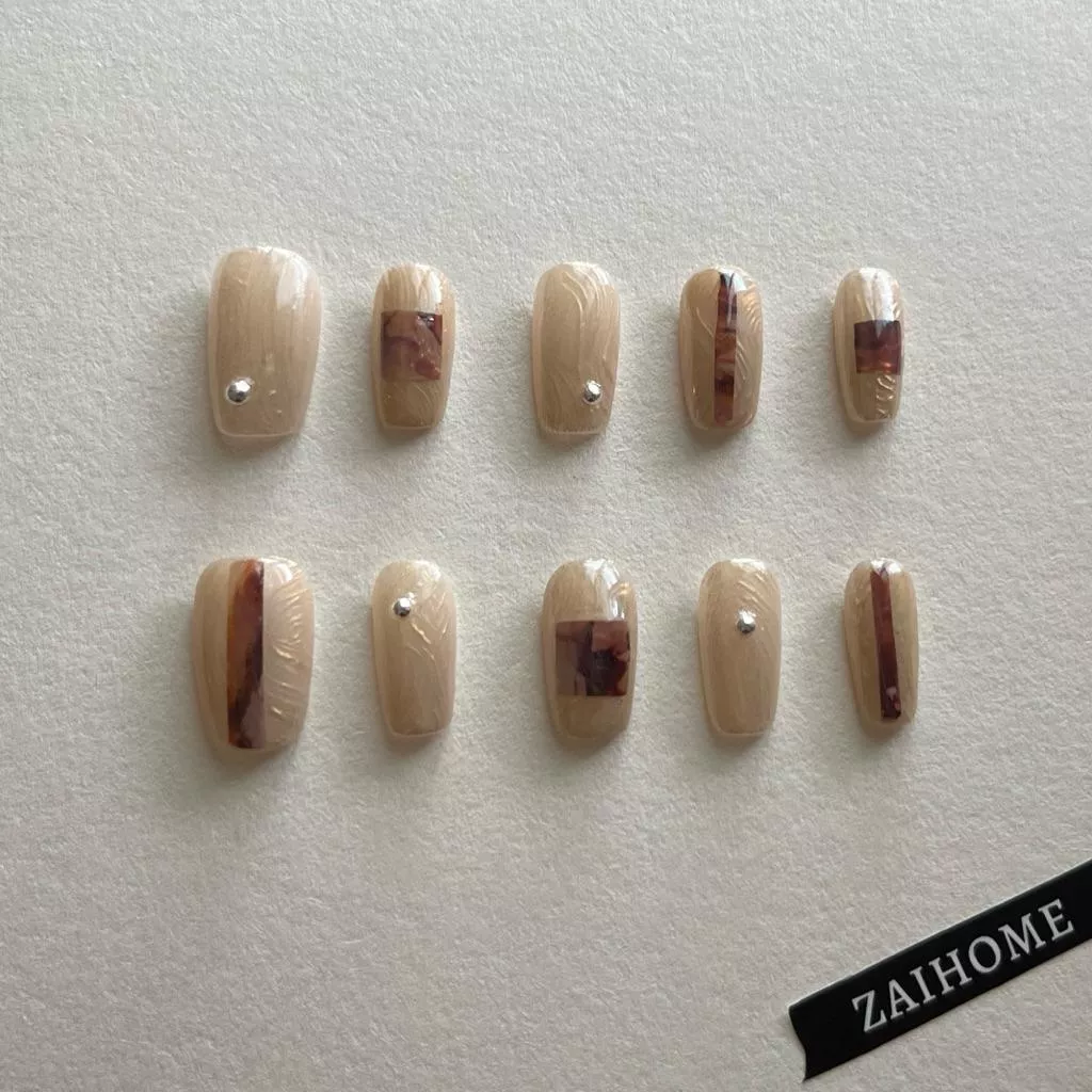 ZAIHOME【褐木】多甲型 裸色底 深棕幾何色塊 抽象極簡 高級感 手工穿戴甲 光療指甲 假指甲 可拆卸