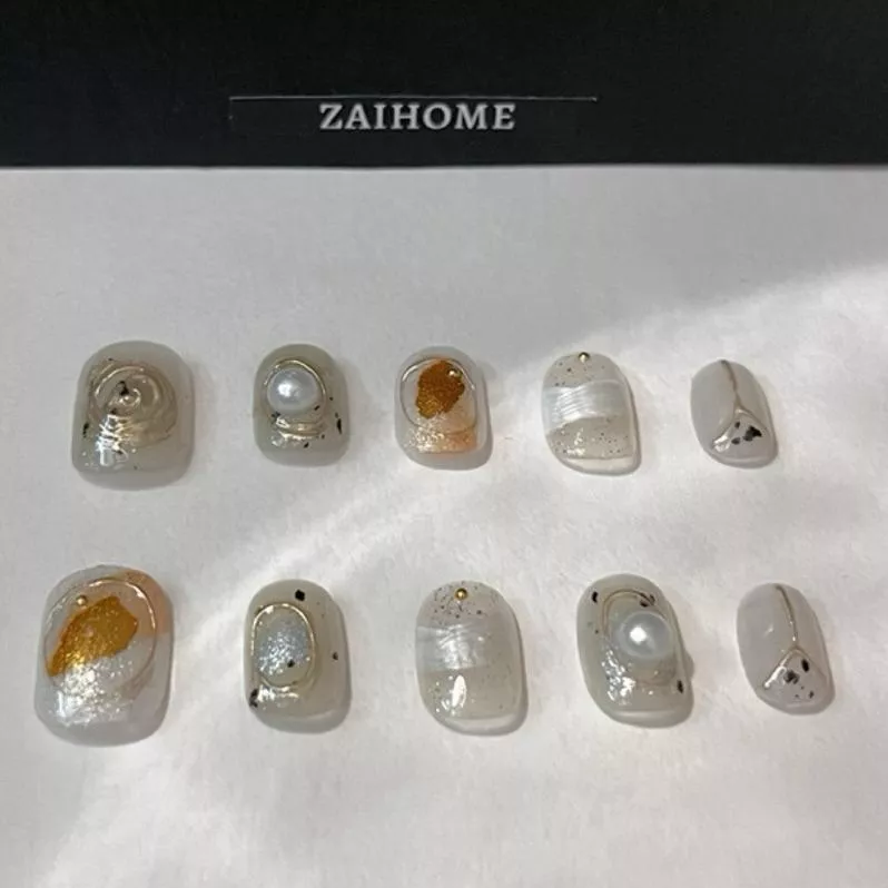 現貨+預購 |【絲路-47】短方圓  訂製穿戴甲 新款 小清新汀花珍珠 顯白穿戴甲 設計款美甲 ins風