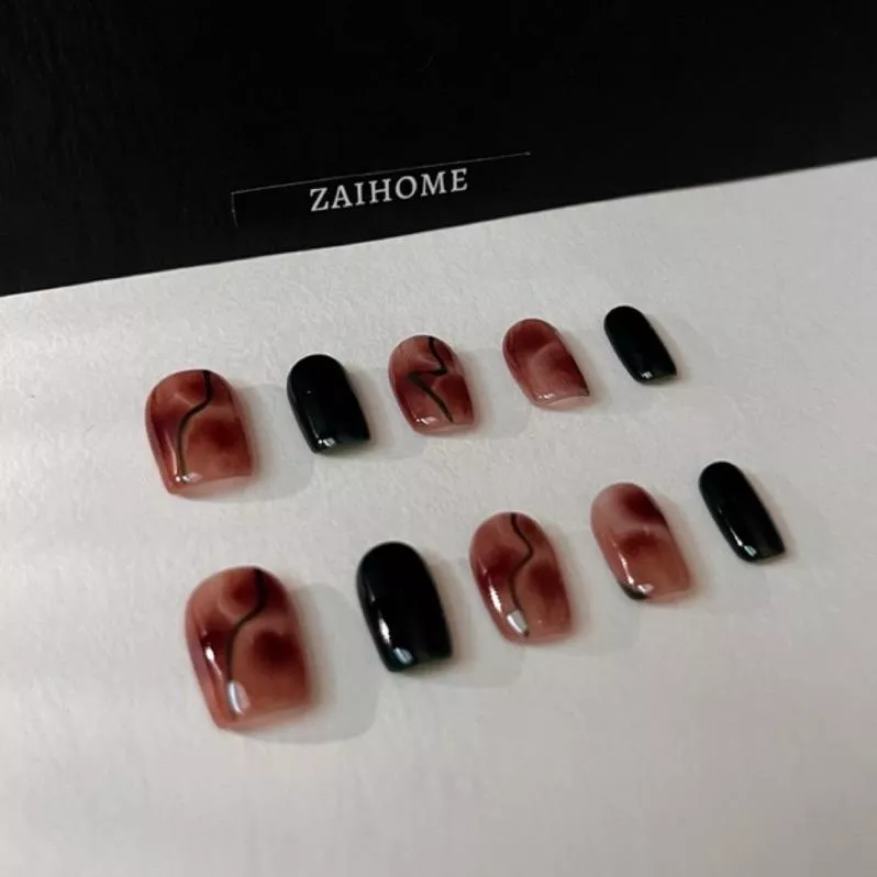 現貨 ｜【綠野仙蹤-31】新短方 穿戴甲｜顯白綠調・手繪暈染・日常仙氣款