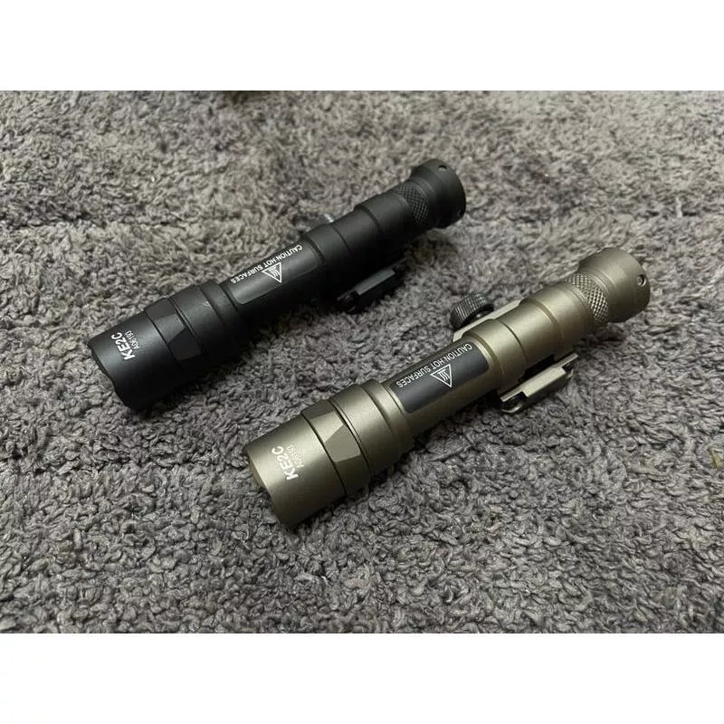 *現貨屋*復刻sotac SF風格 m600b 戰術槍燈 手電筒 黑色 沙色