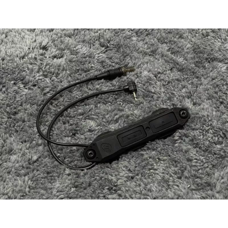 *現貨屋*NE 2.5mm 3.5mm SF M300/600 雙線控鼠尾開關 TAPS PEQ15 雙控 槍燈