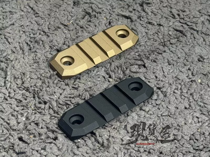 *現貨屋*MLOK 魚骨片 薄型 黑色 沙色 5.7公分