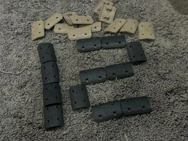 *現貨屋*magpul風格 12入 mlok 魚骨片 護木片 moe 黑色 沙色