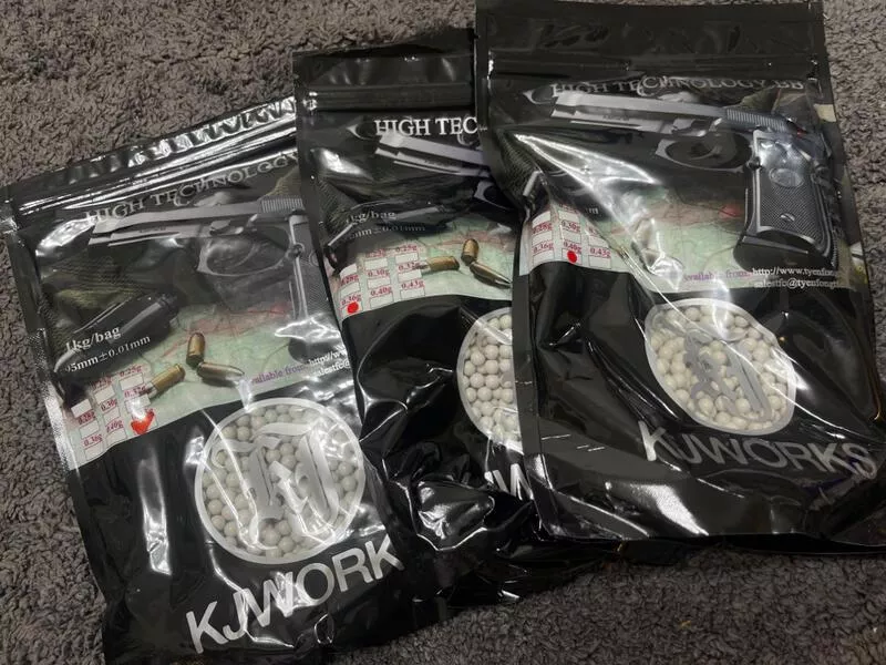 *現貨屋* KJ 0.36 0.4 0.43 白色 6mm BB彈 玩具 AEG GBB 狙擊槍 加重彈 空氣槍 玩具