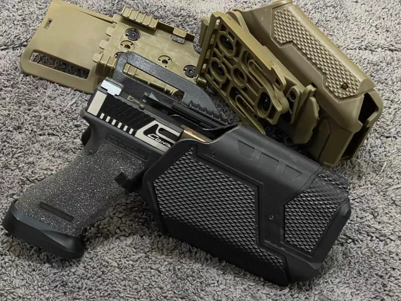 *現貨屋*黑鷹風格 萬用槍套 x300u x300v 槍燈槍套 手槍快拔 glock hk45 p320 fnx45