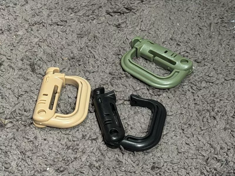 *現貨屋* 塑鋼D型扣 快速掛鉤 molle 戰術背心 生存遊戲