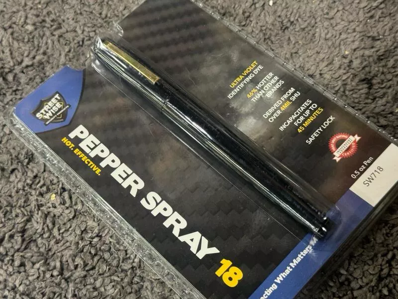 *現貨屋* StreetWise街頭保鑣 18『水柱型』鋼筆型 1/2oz警用鎮暴辣椒水 防狼噴霧器 防身防衛