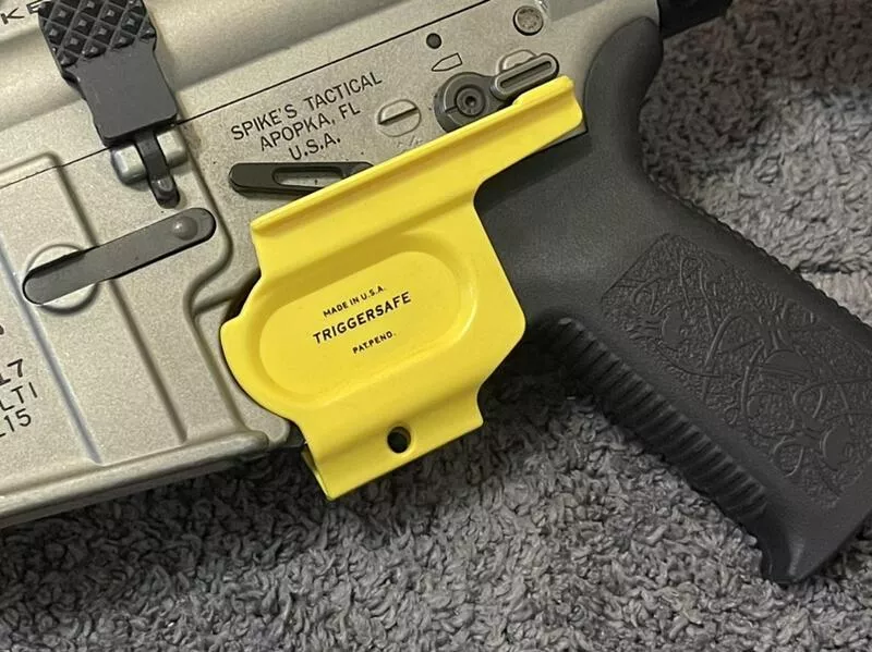 *現貨屋*黃色 M4 AR15 扳機 安全護蓋 扳機保險 安全鎖 板機