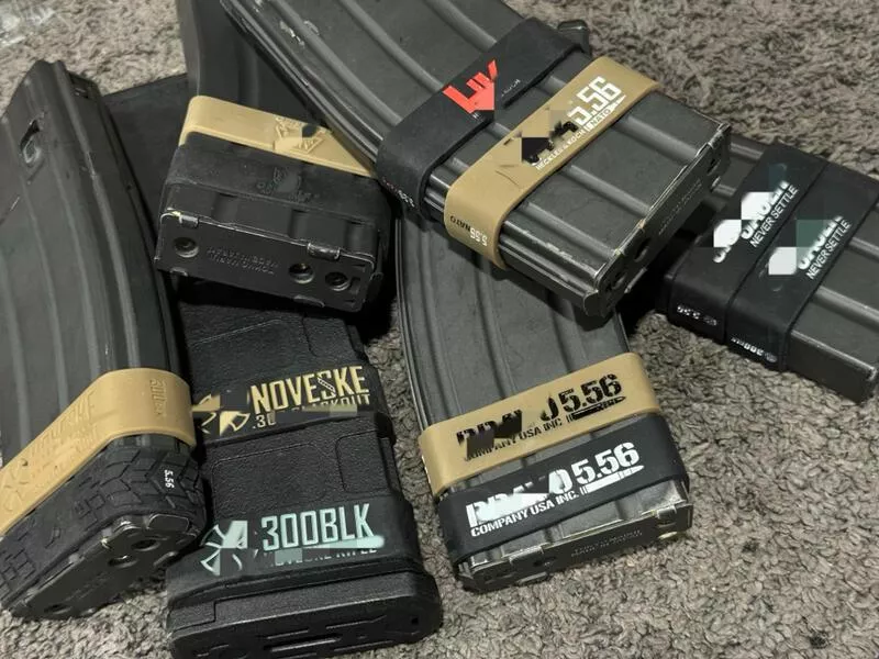 *現貨屋*2入 ar15 m4 鐵匣 pmag 彈匣識別帶 aeg gbb 快拔 老鼠尾 整線橡皮筋 彈匣套