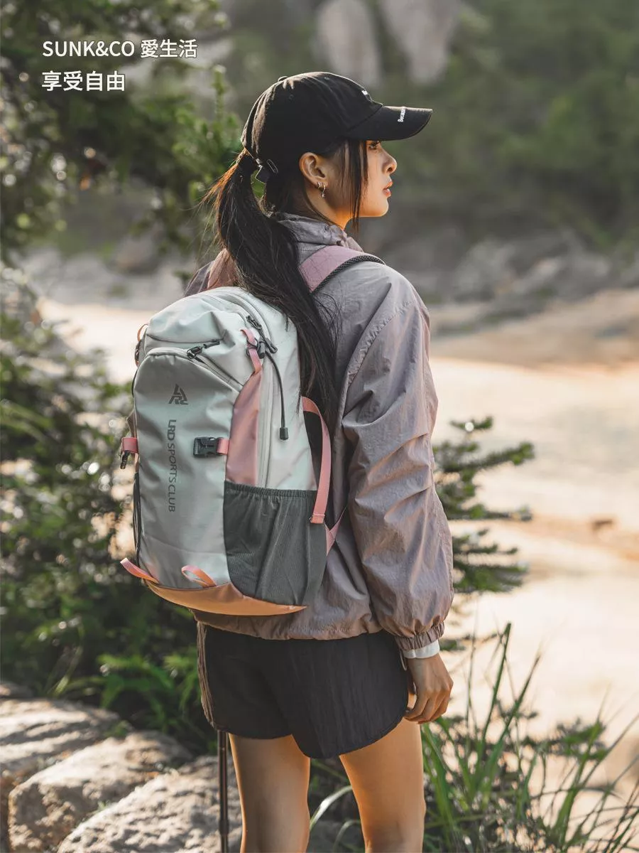 戶外登山包大容量輕便健行背包運動雙肩包輕量化防水旅行背包