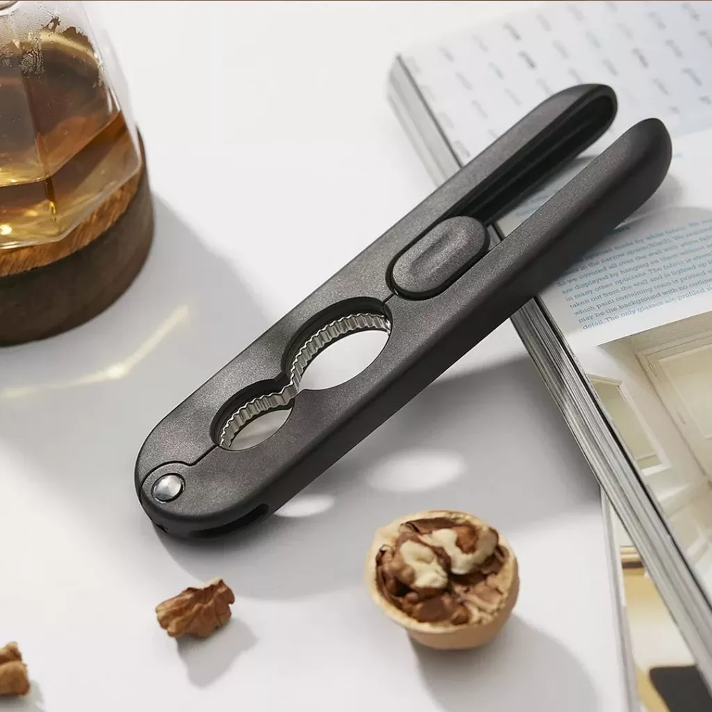 KD0420 黑色核桃夾