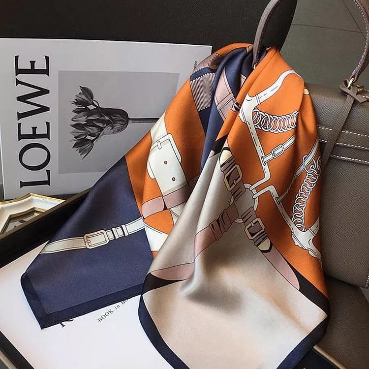 100％桑蠶絲橘色馬鞍真絲領巾小方巾披肩