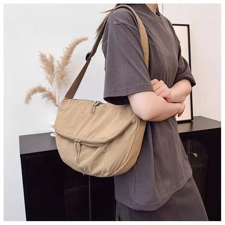 休閒斜背包簡約大容量馬鞍包單肩包