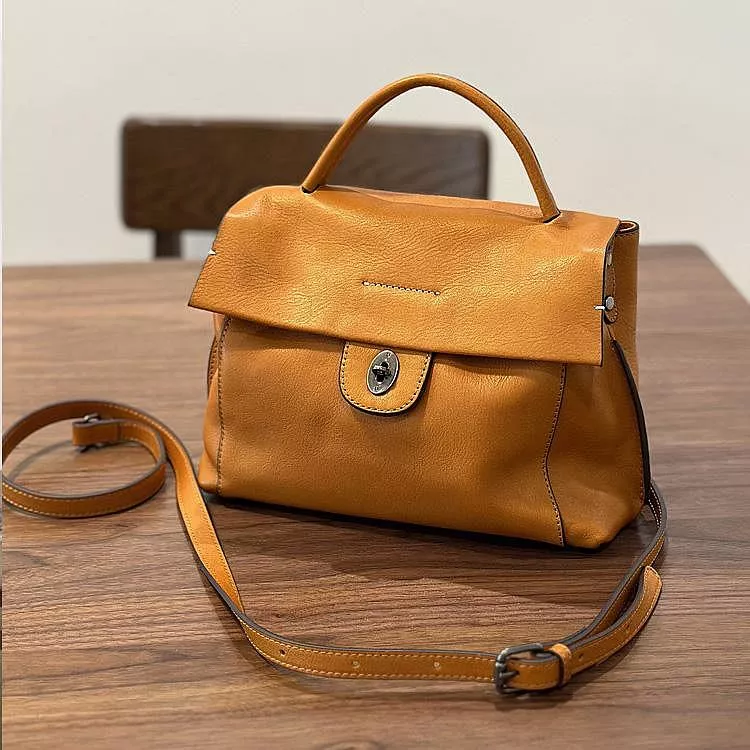 原創手工頭層牛皮復古郵差包