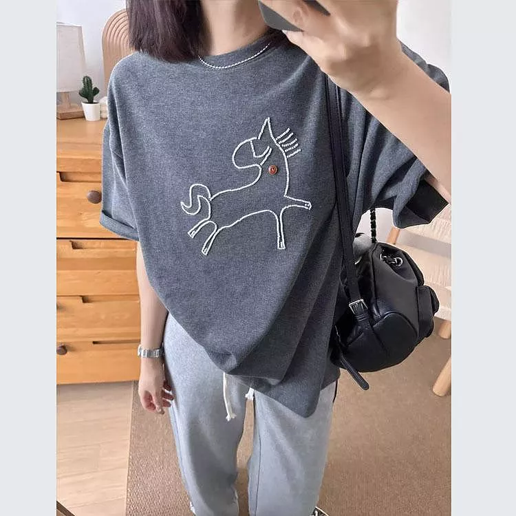 百搭小馬短袖T恤