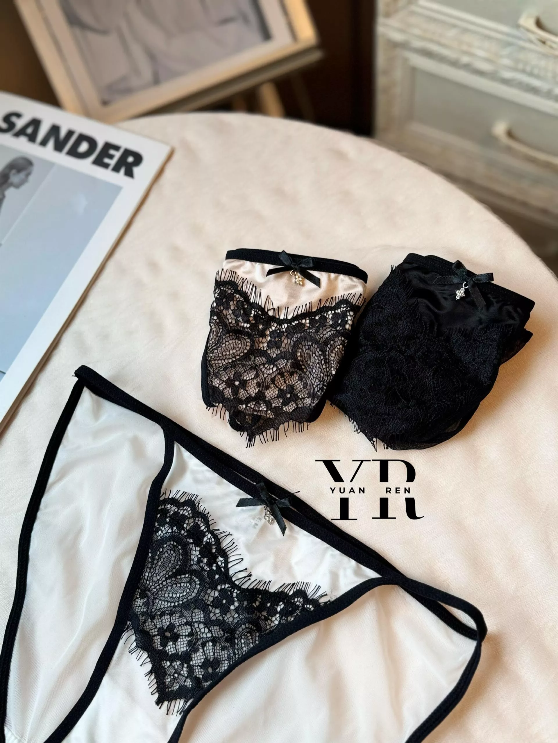 日系緞面睫毛蕾絲高腰內褲(M/L)-PT116