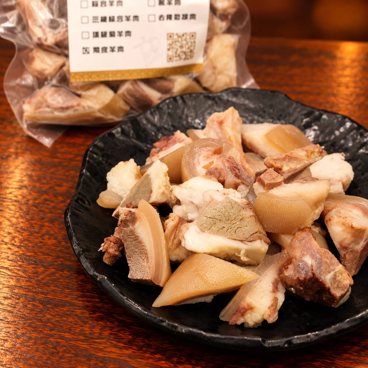 Q彈帶皮羊肉塊 180g