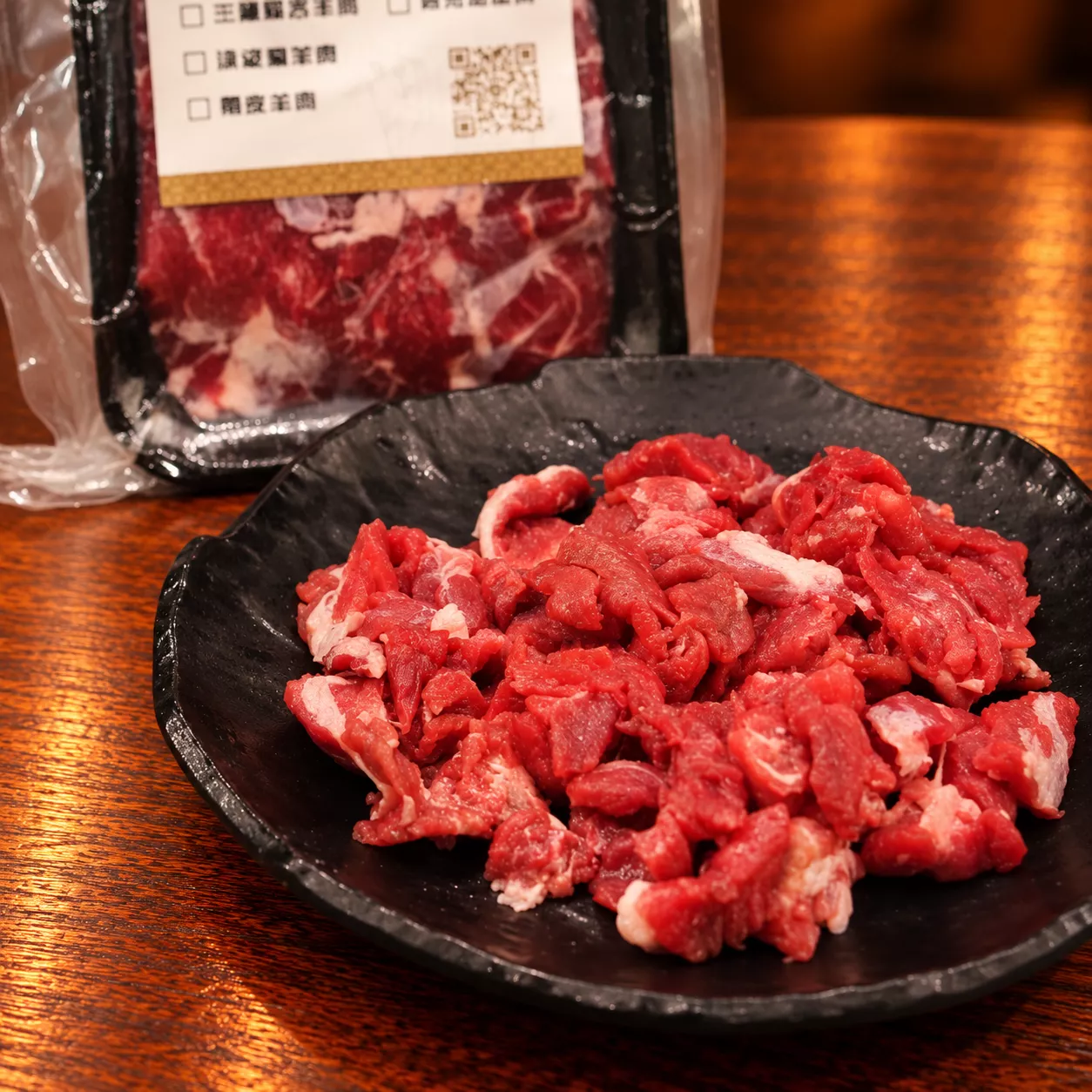 極選嫩羊肉片 180g
