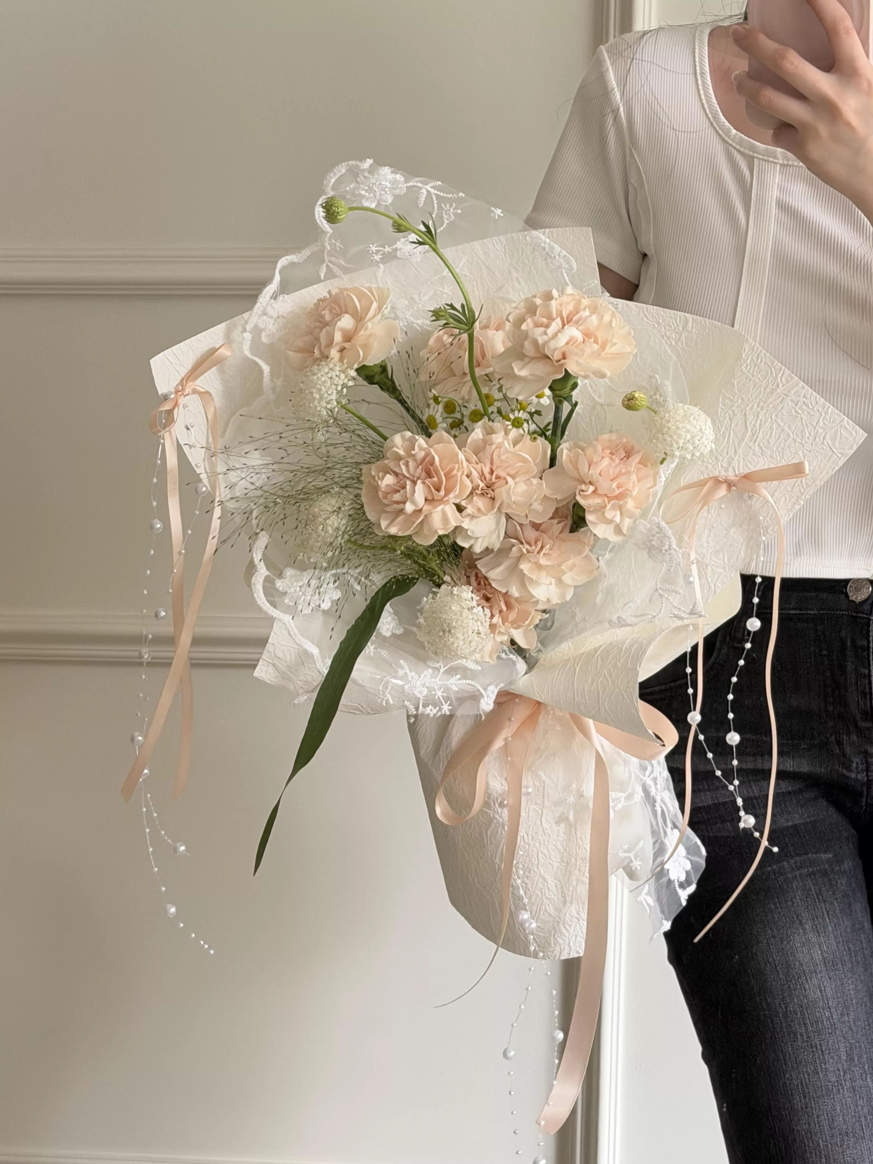 蕾絲進口康乃馨鮮花束