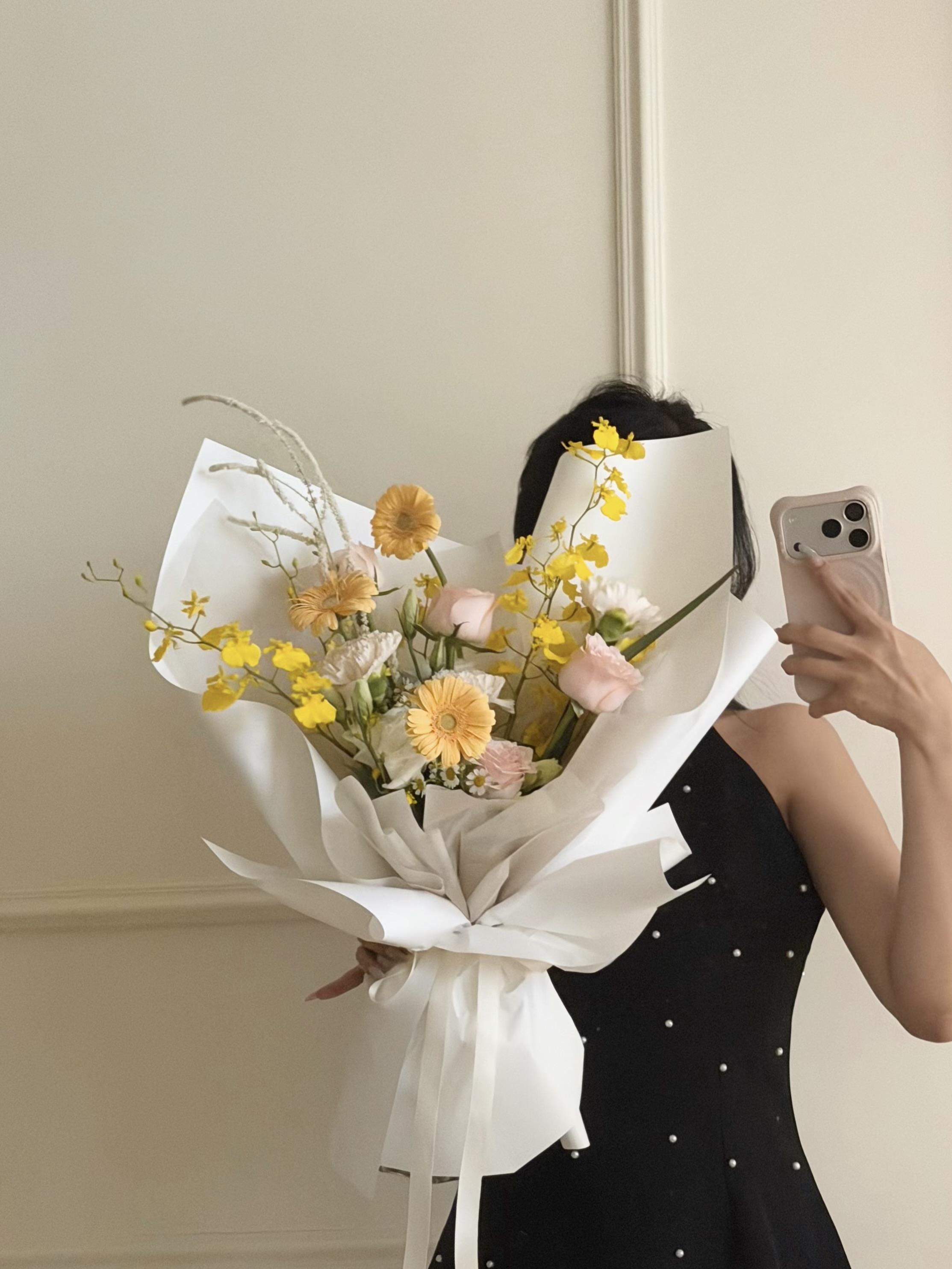 夏日暖陽玫瑰鮮花束