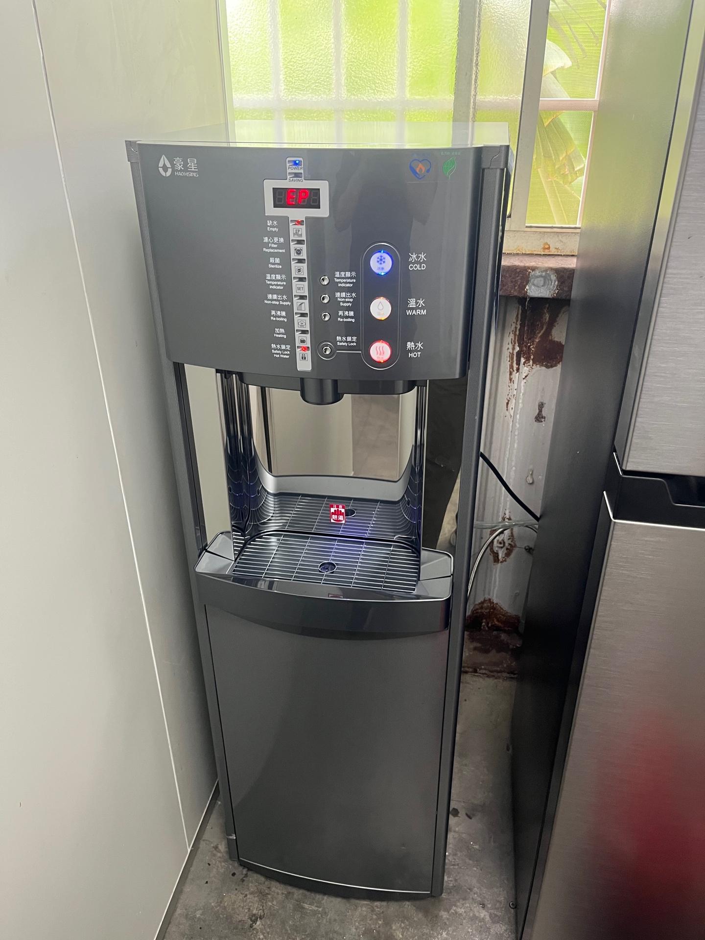 台中烏日｜商用立地式飲水機安裝＋濾心配置規劃