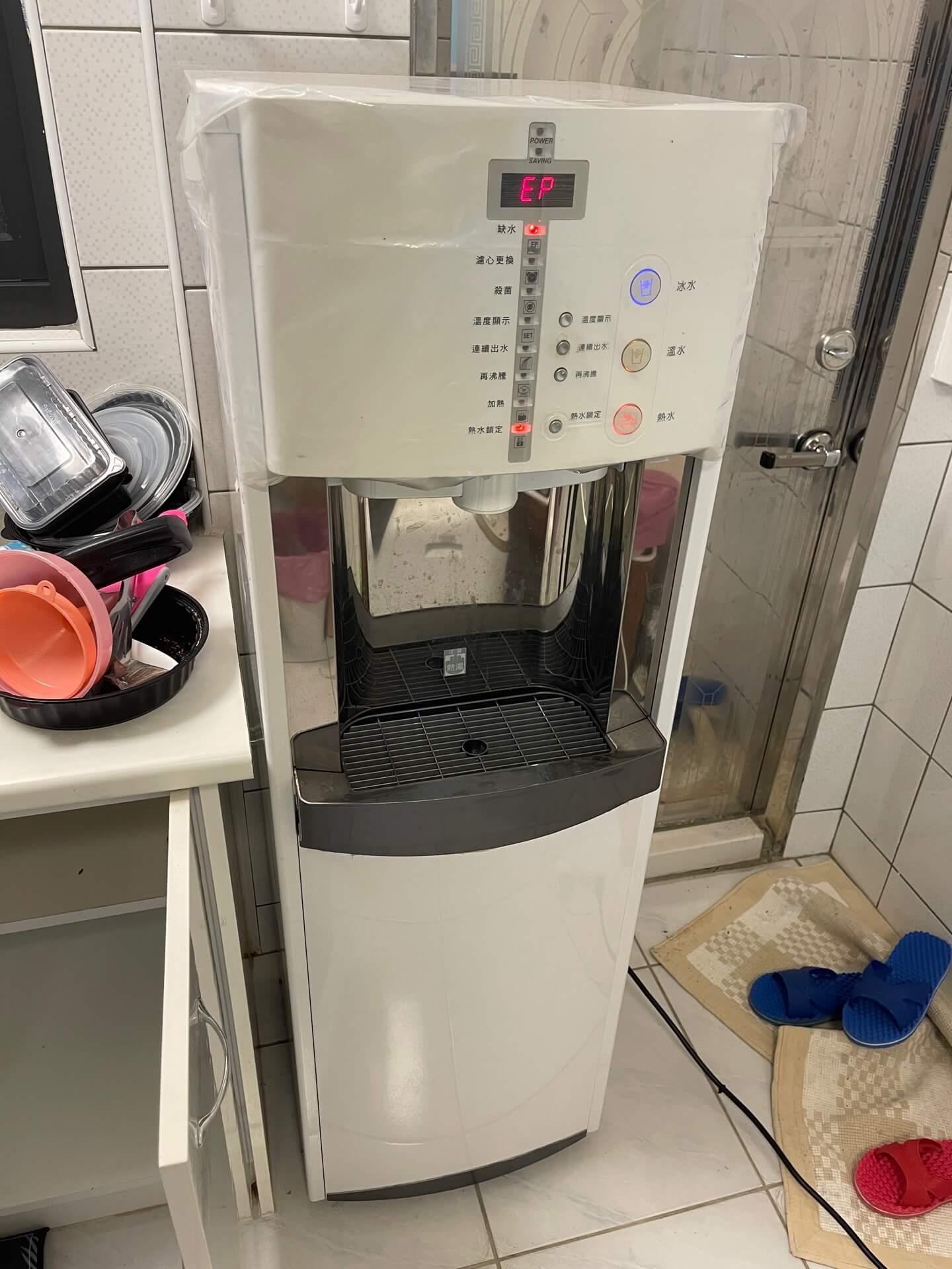 彰化和美｜居家立地式飲水機移機安裝 HM-900
