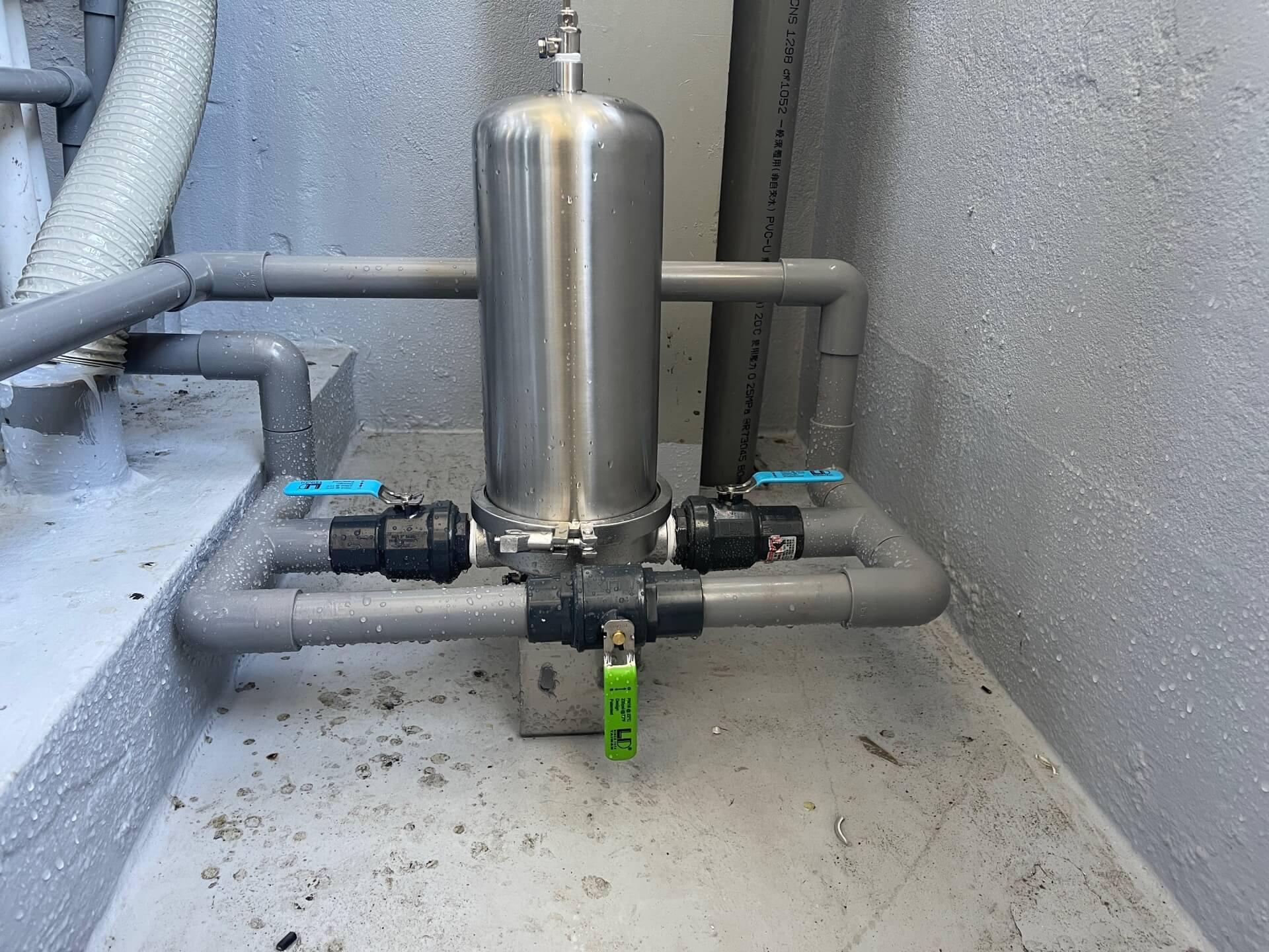 台中烏日｜居家安裝 BQ-583G落地冰溫熱（熱交換）型飲水機＋RO淨水器＋全戶式10”大胖不鏽鋼單道過濾