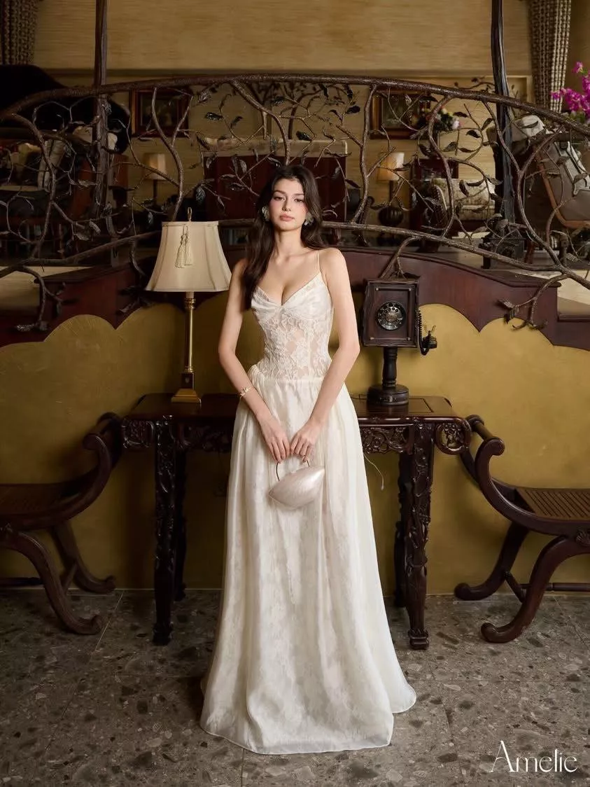 Ameliee Christa