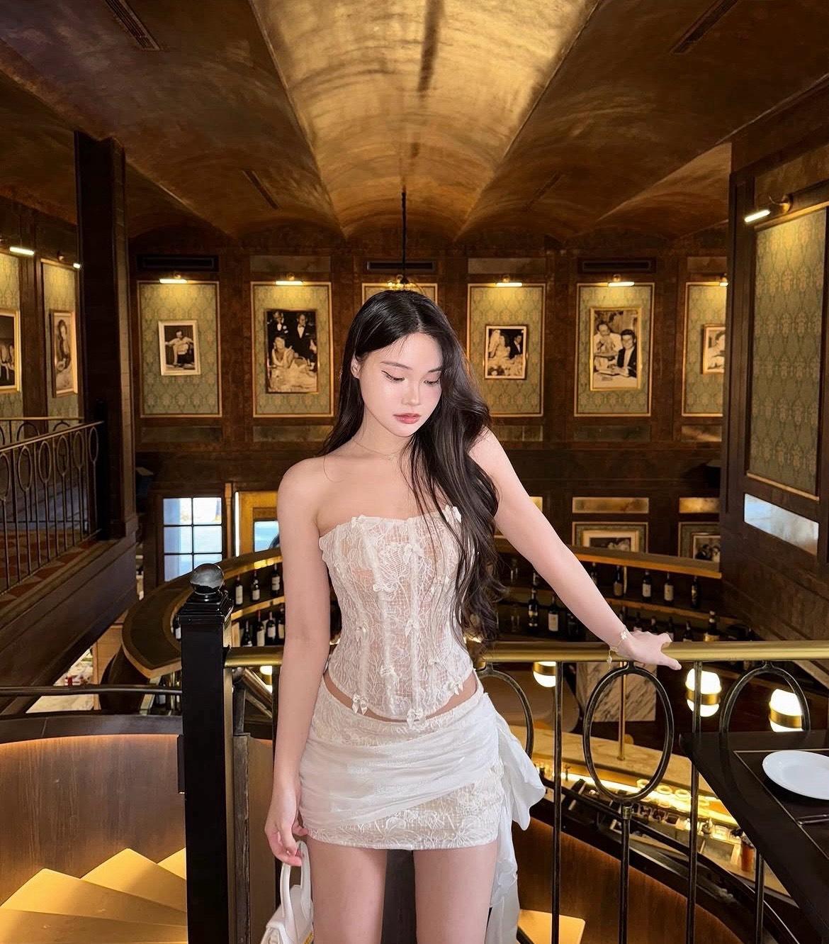 LANE CÌ Miumiu Set 蕾絲甜心兩件套