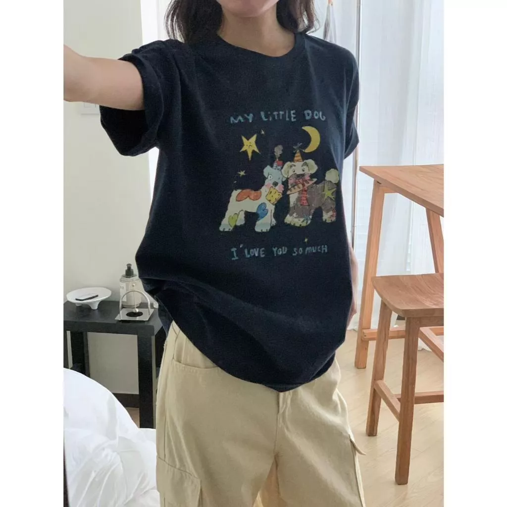 fiv 小狗插畫寬版短袖T恤 慵懶 純綿t  