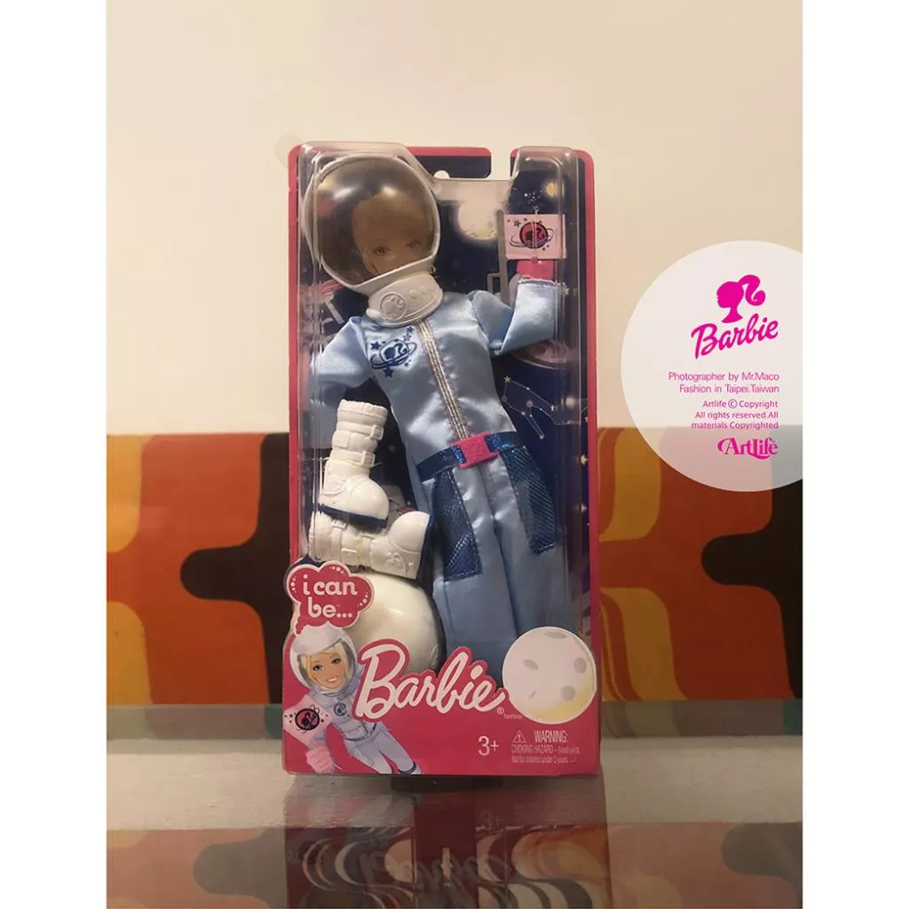 Artlife ㊁ MATTEL 2011 BARBIE I Can Be Astronaut SUIT 芭比 太空裝
