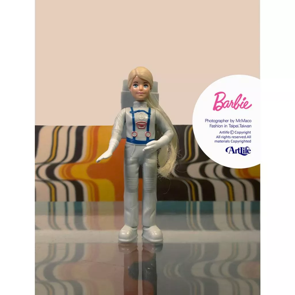 Artlife ㊁ McDonalds 2019 BARBIE Space Astronaut 麥當勞 芭比 太空人