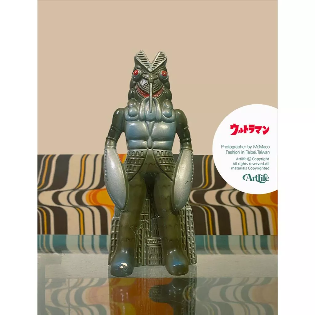 Artlife @ 円谷プロ ウルトラマン バルタン星人 陶器 貯金箱 BANK 超人力霸王 巴爾坦星人