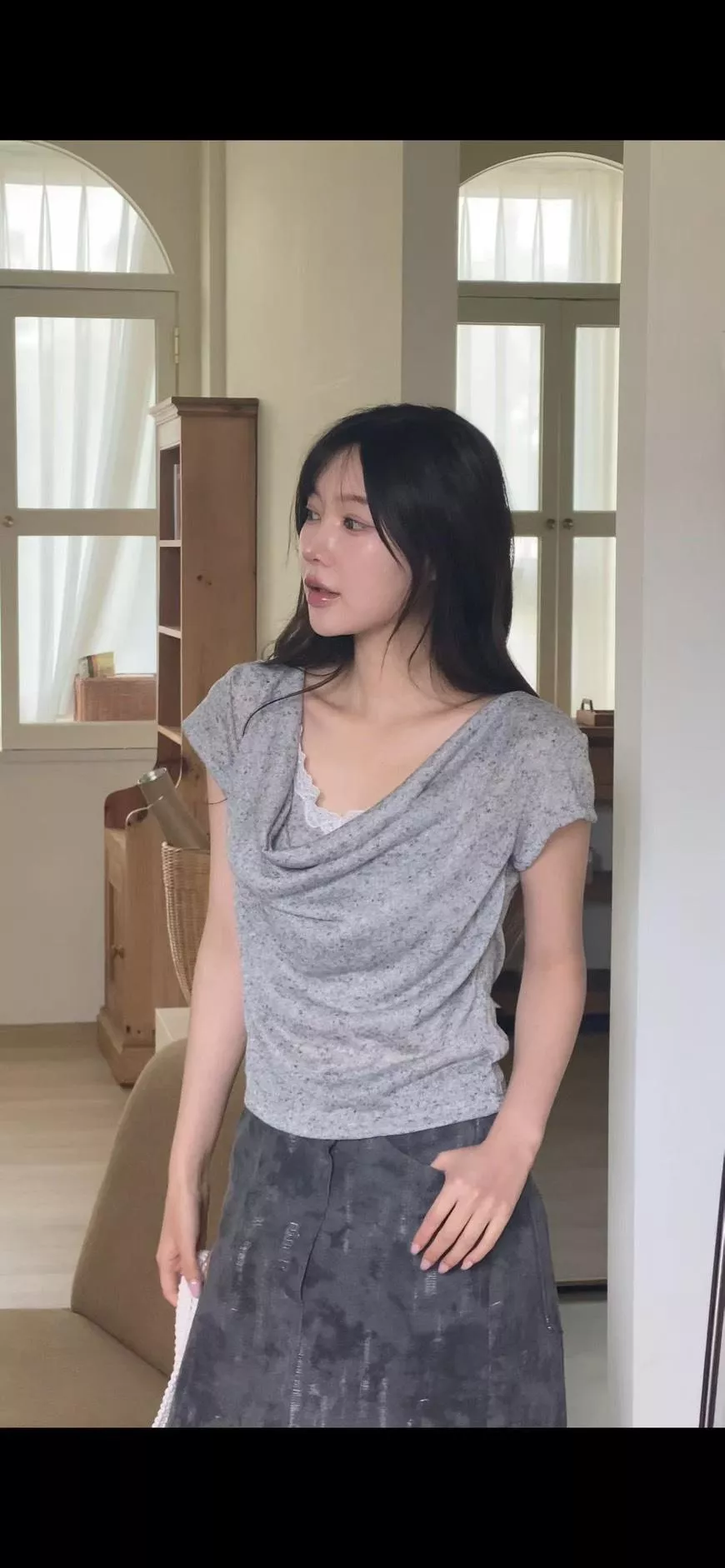 假兩件垂綴領衣