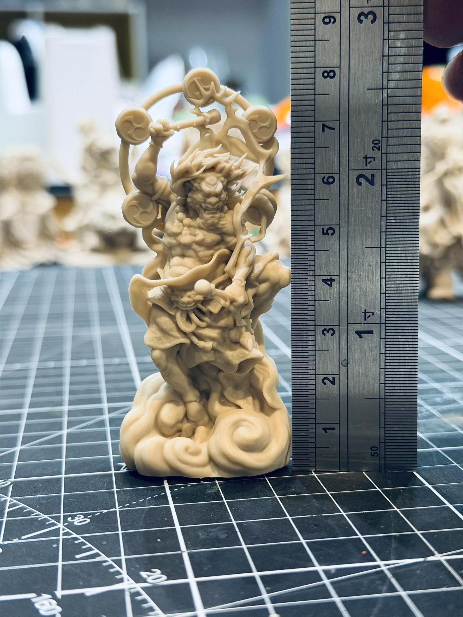袖珍 雷神  8CM