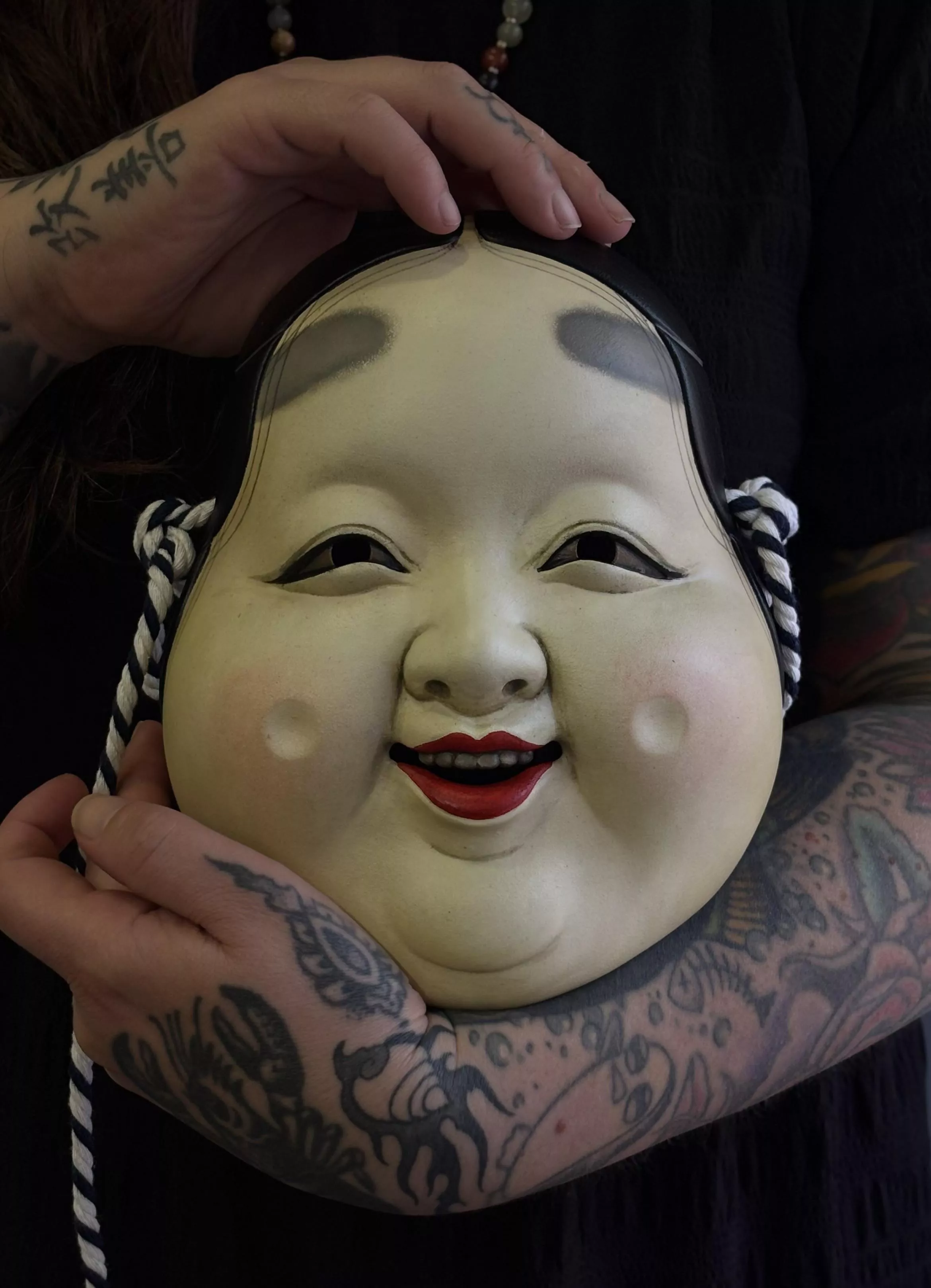 Q女面 面具 12.5CM 25CM