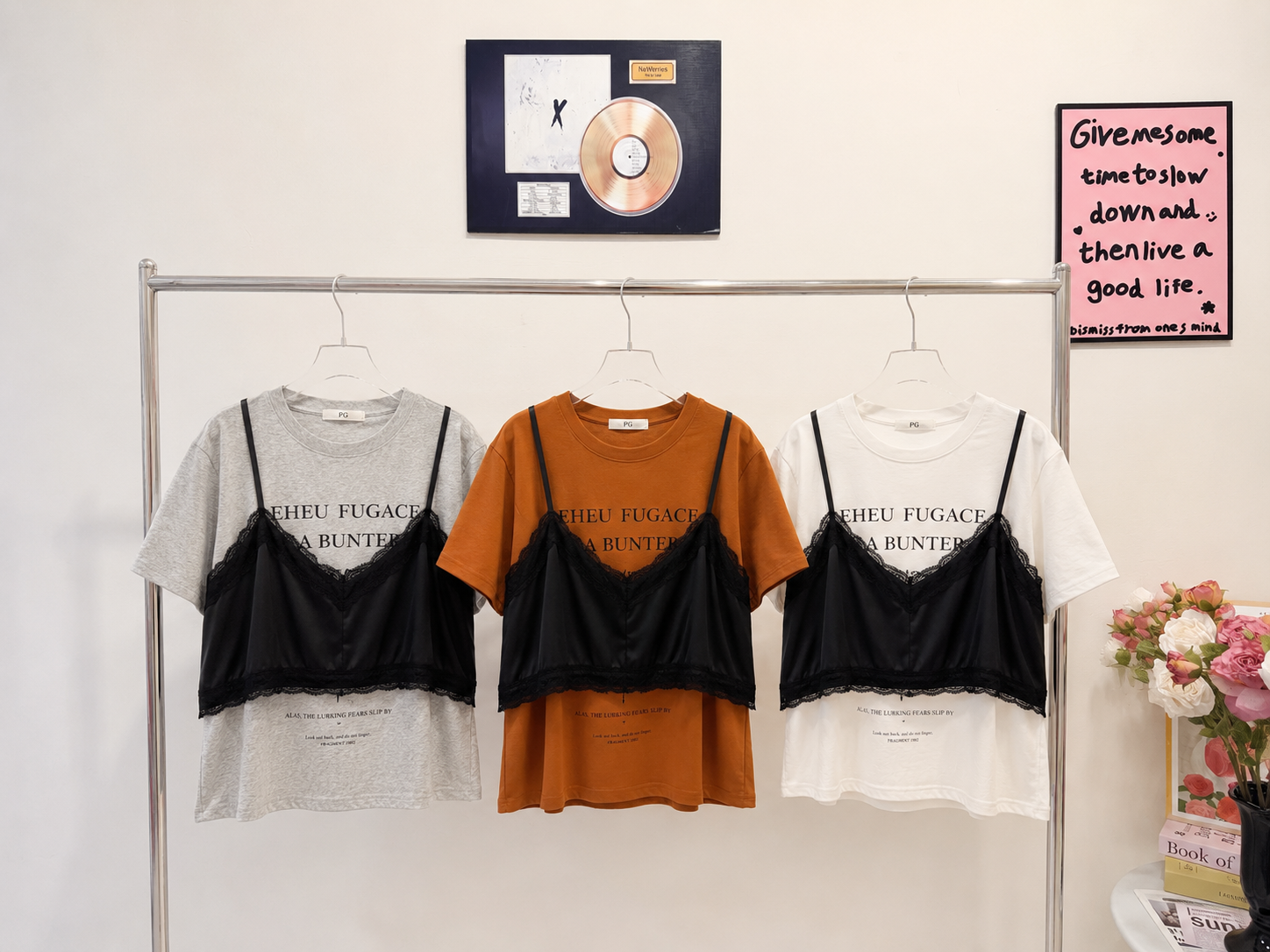 焦糖朱古力🤎吊帶緞面蕾絲拼接字母T恤上衣