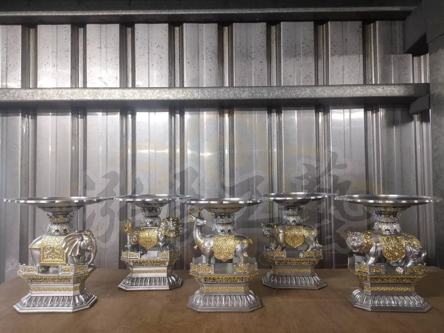 錫製神獸果盤