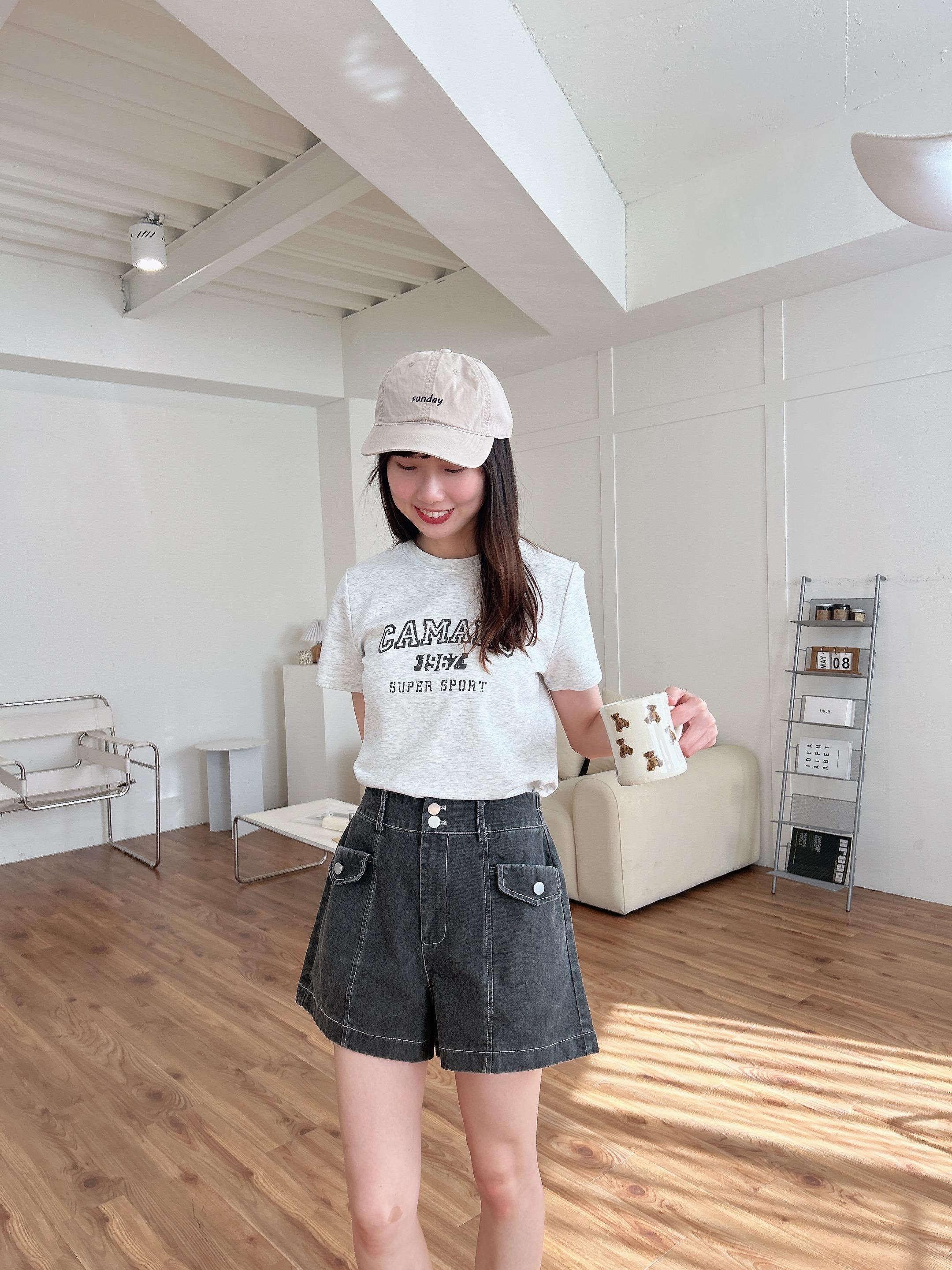 輕鬆出門韓系字母Tee (2色)