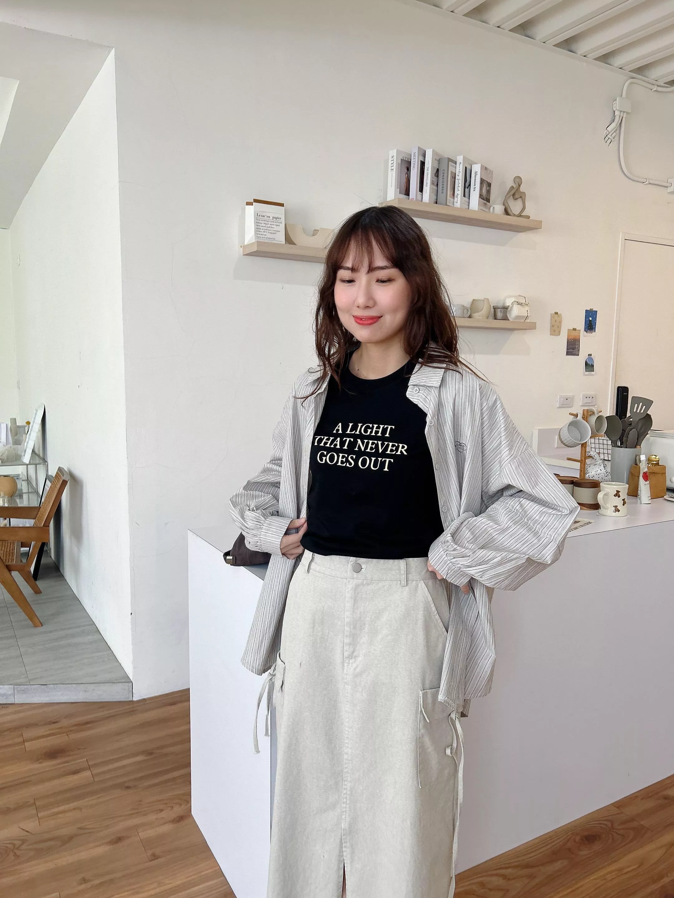 歐膩特調愛心刺繡條紋襯衫 (2色)