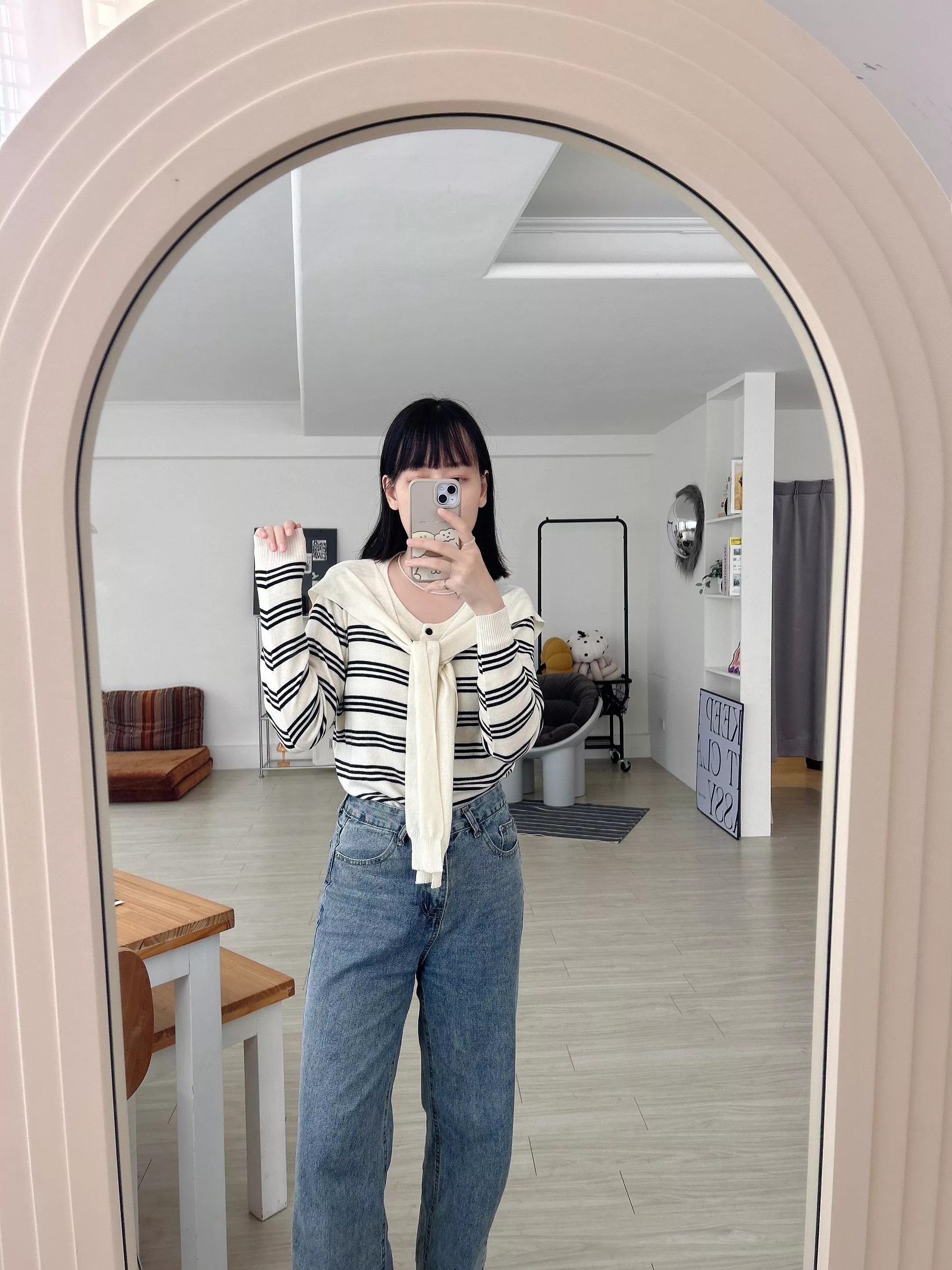 秋日提案條紋針織排釦衫附披肩