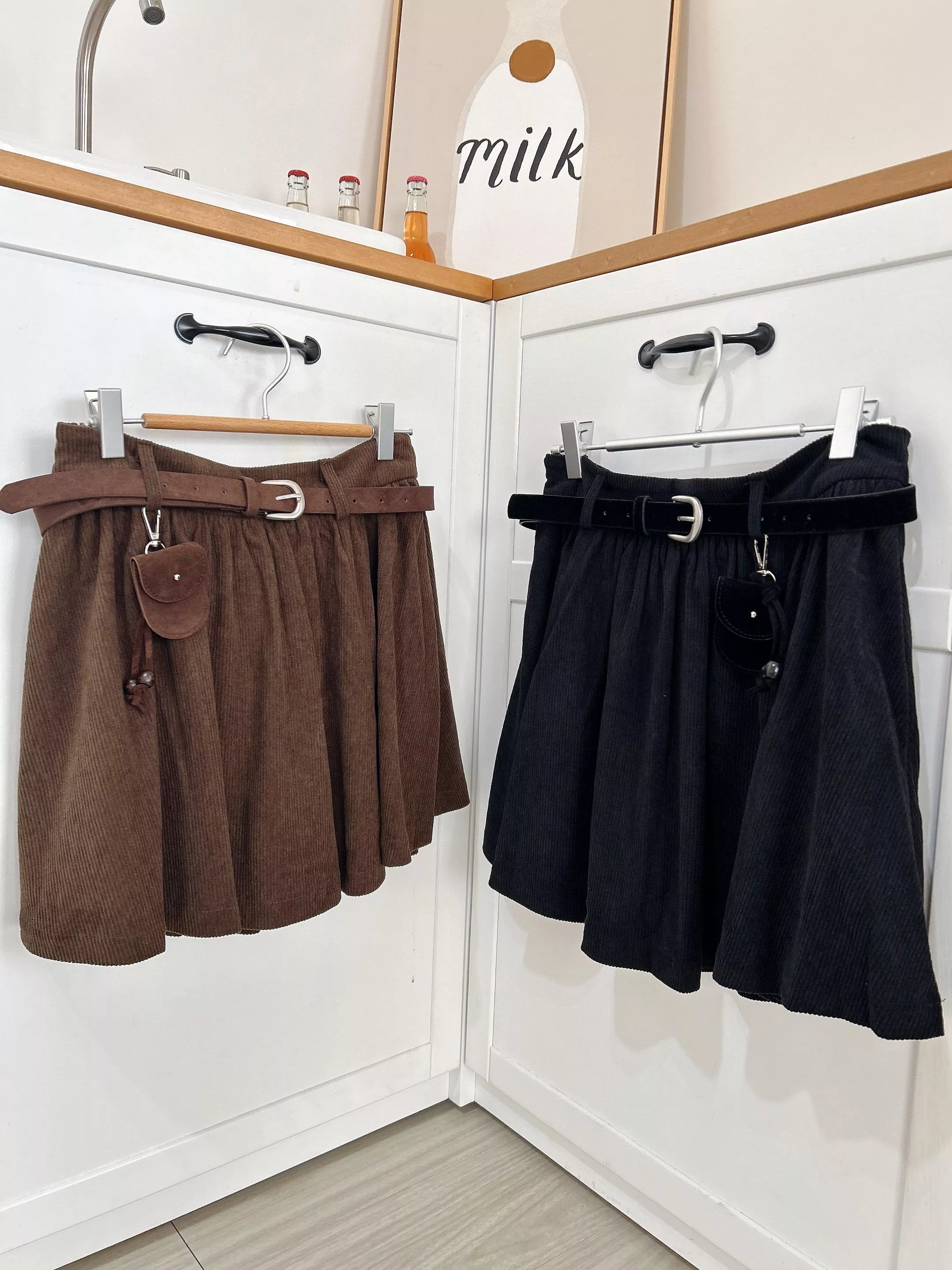 甜味冬日燈芯絨皮帶短裙 (2色)