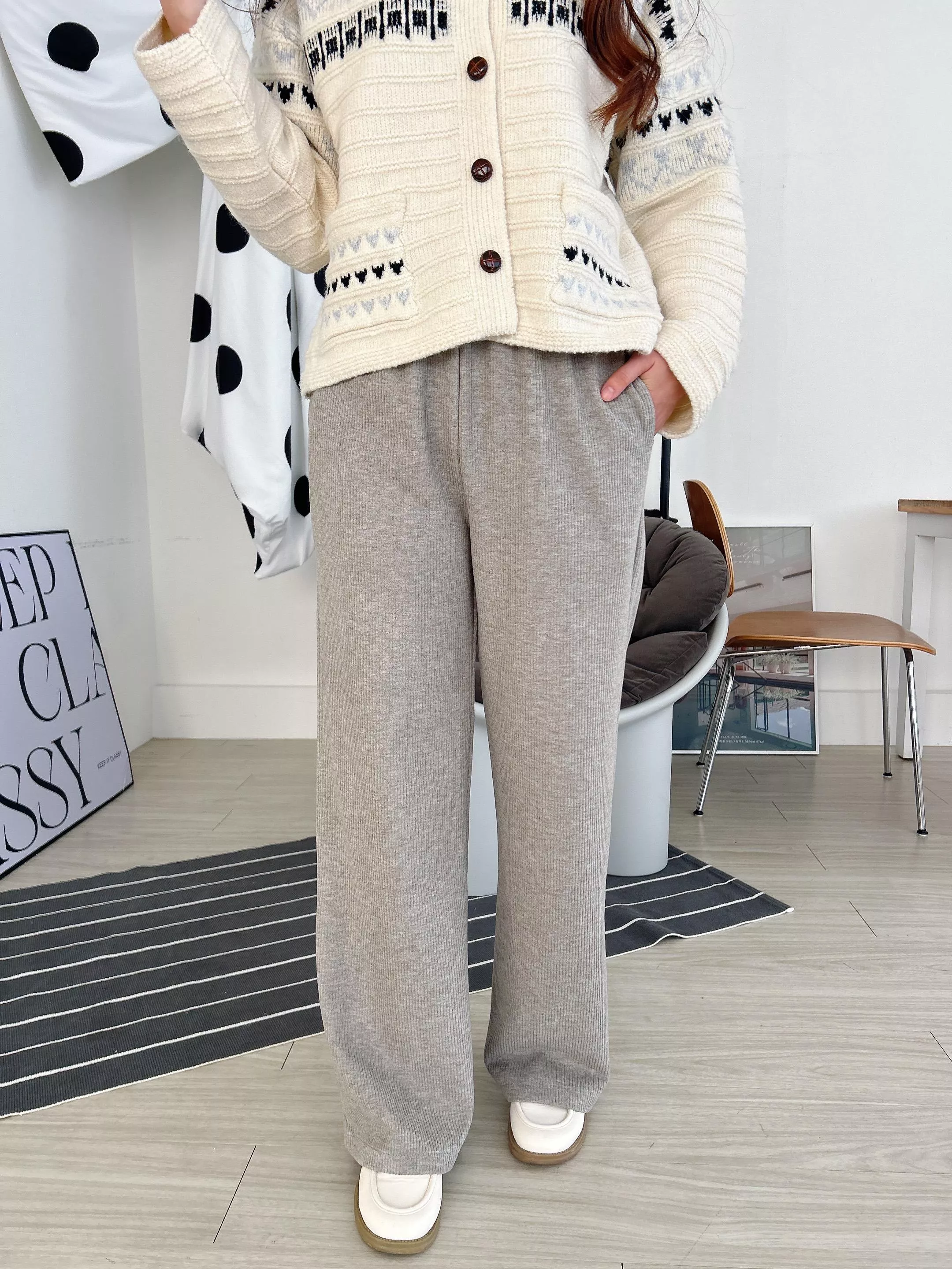 絕對舒適!顯瘦毛呢坑紋直筒褲 (2色)