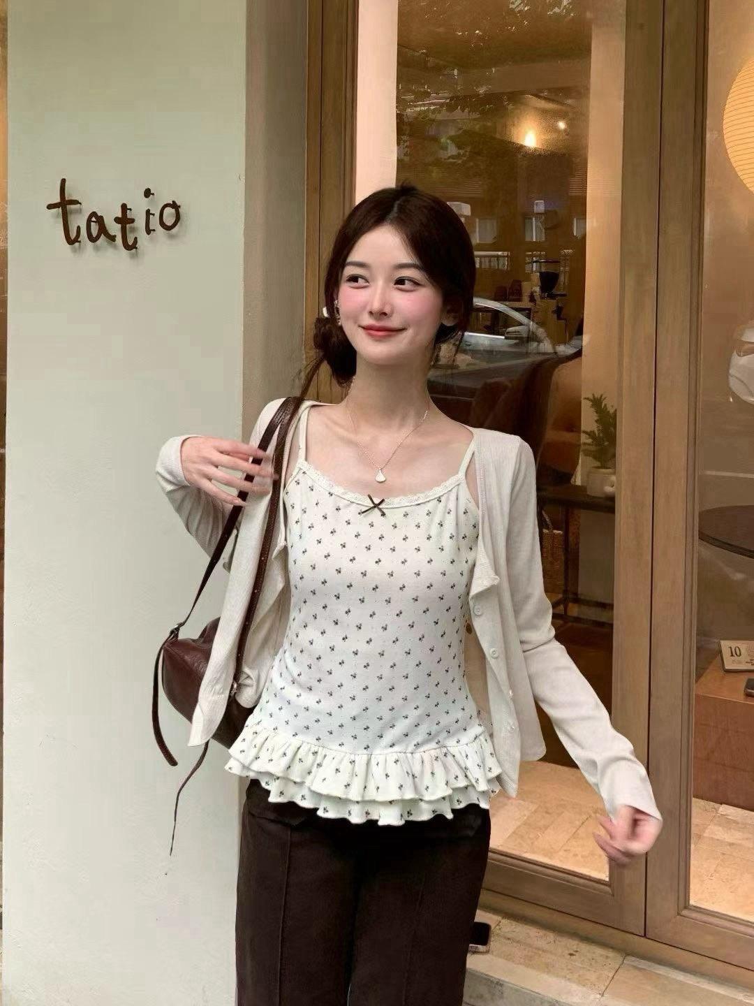 溫柔奶霜細肩碎花背心罩衫兩件組